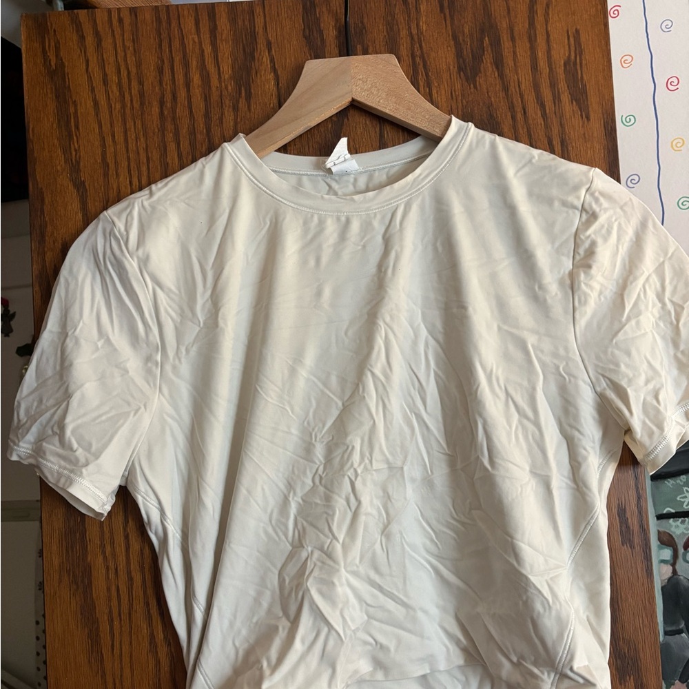 Lululemon wundermost tee